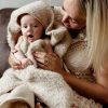 Wollen capuchondeken wikkeldeken voor Baby Woolskins beige