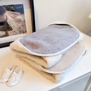 Woolen Wrap Blanket Wingy Woolskinsen Duo Woolskins